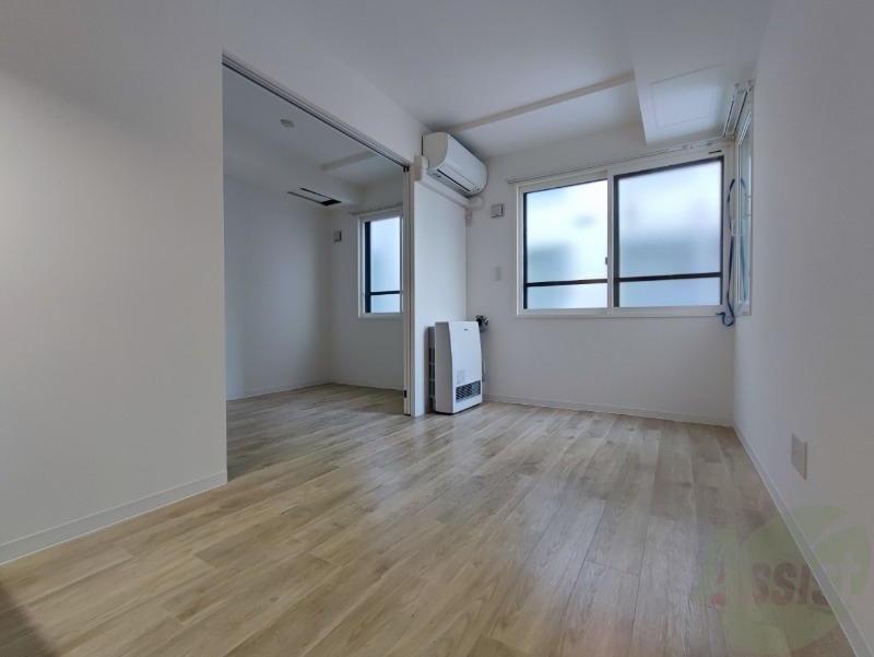 居室・リビング　広くてきれいなリビングです！快適に過ごせそうですね。