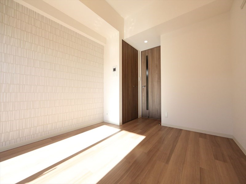 居室・リビング　洋室7.2帖　クローゼット（収納充実してます）