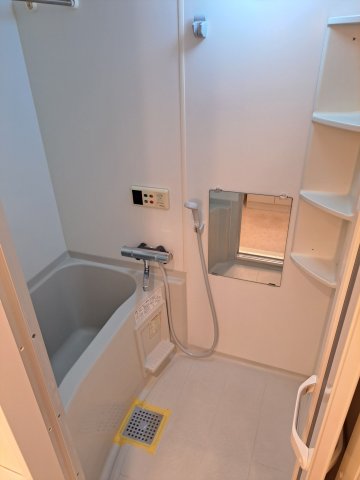 バス・シャワールーム　ゆっくり温まれますよ