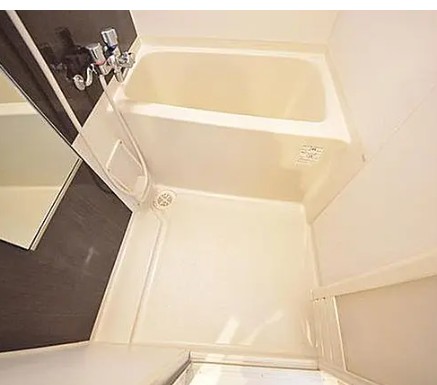 バス・シャワールーム　写真は同タイプ住居です。