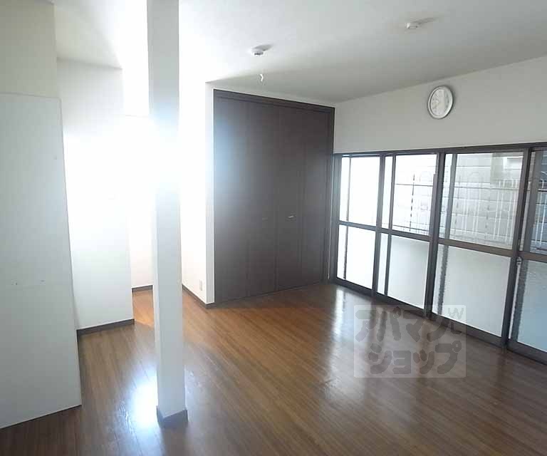 居室・リビング　洋室