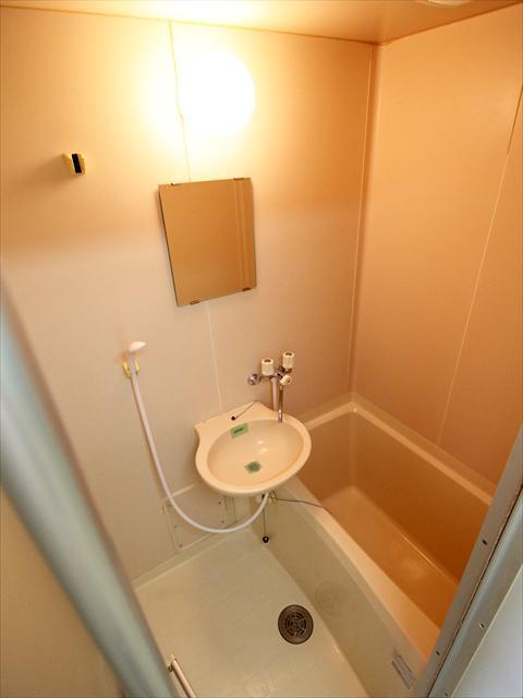 バス・シャワールーム　松山市此花町　サニーハイツこのはな　浴室