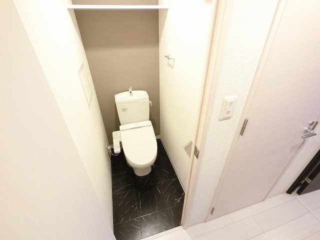 トイレ　室内は現状を優先します