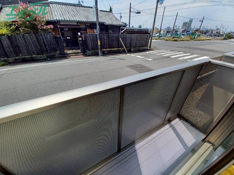 バルコニー　別部屋参考写真です。