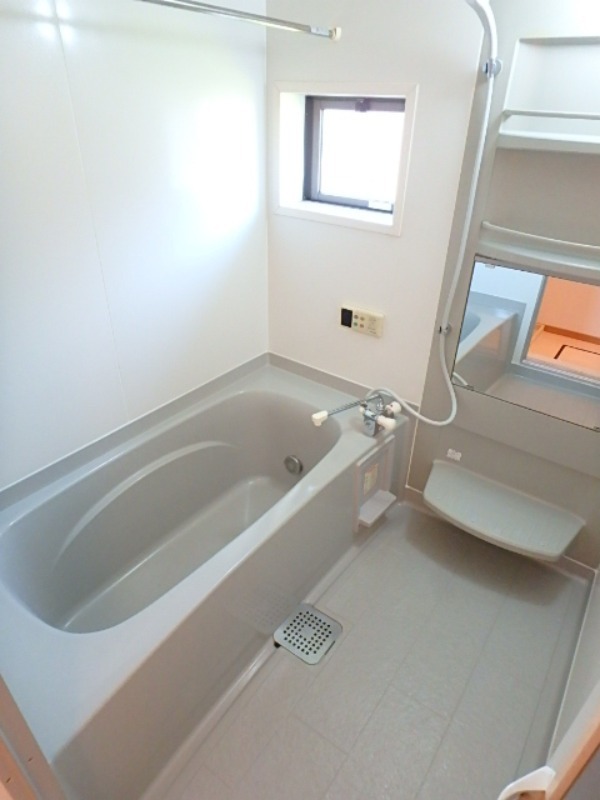 バス・シャワールーム　図面と現状に相違がある場合には現状を優先