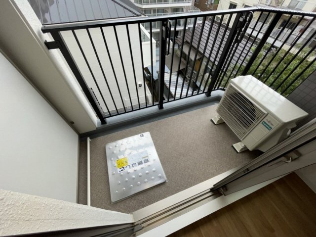 バルコニー　バルコニーがあります