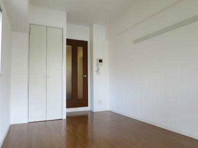 居室・リビング　ゆったり過ごせる居間です