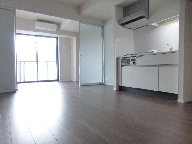 居室・リビング　内観1※別部屋参考写真