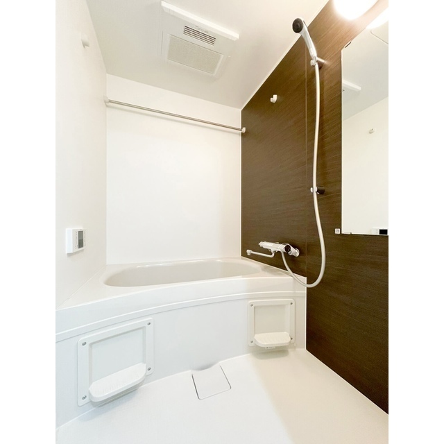 バス・シャワールーム　お風呂です