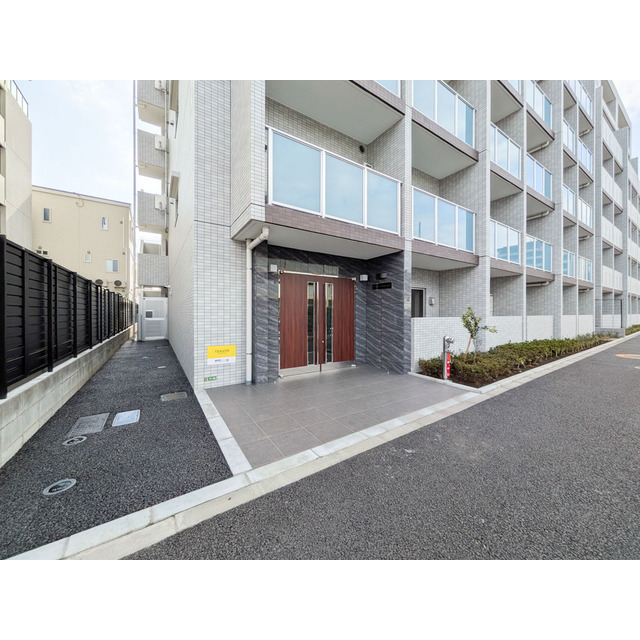 エントランス　毎日通るエントランスはこのようになっています