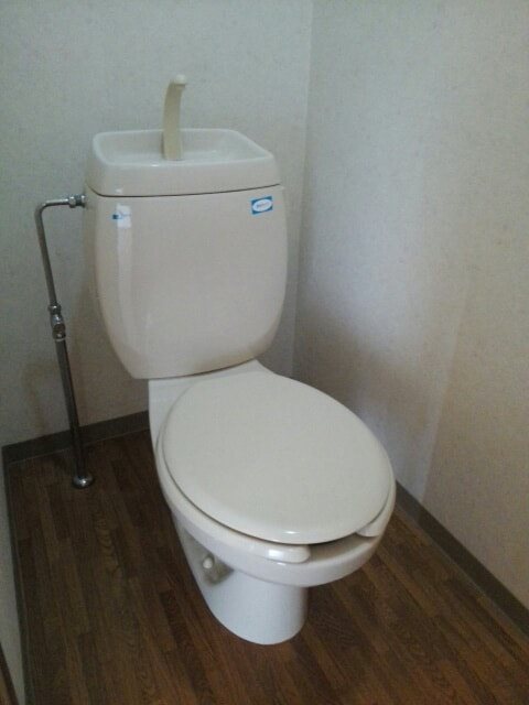 トイレ　別部屋参照