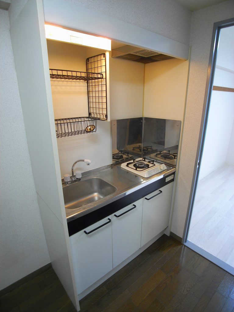 キッチン　キッチンはガス一口コンロ設置済みです。