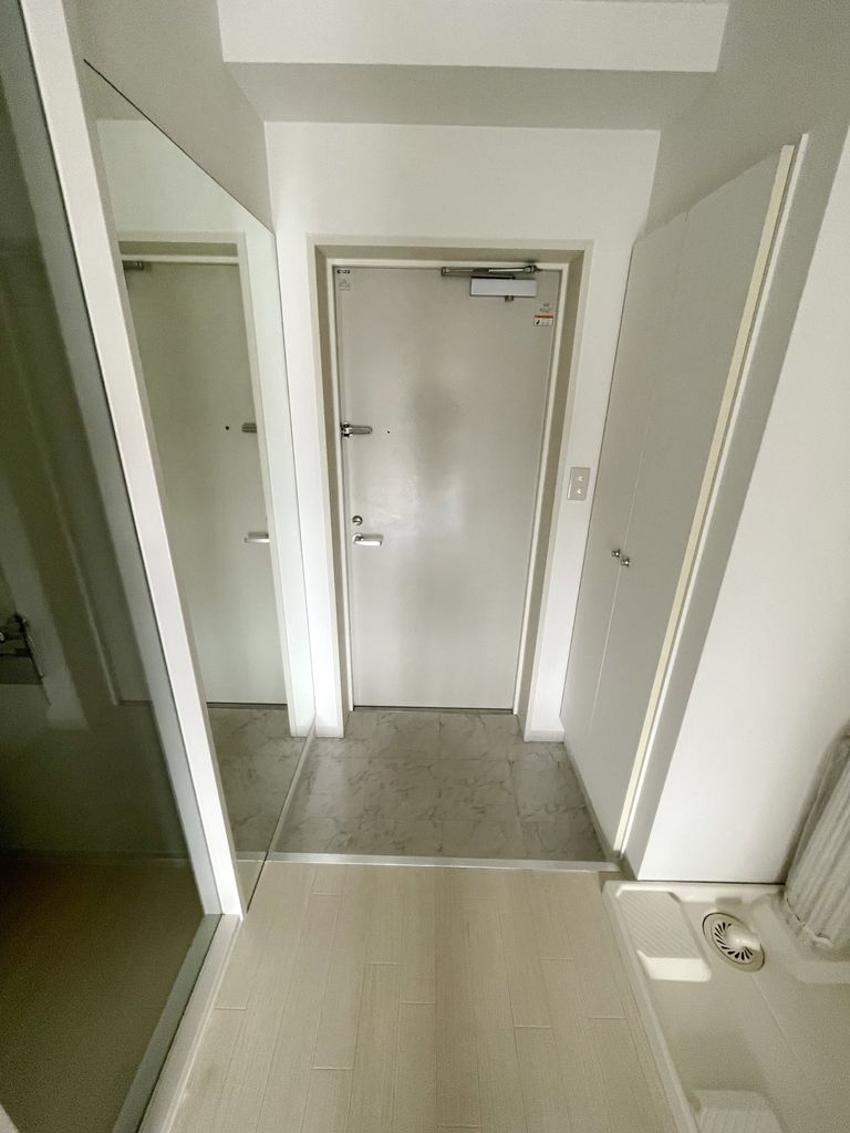 玄関　★お問い合わせはタウンハウジングまで★