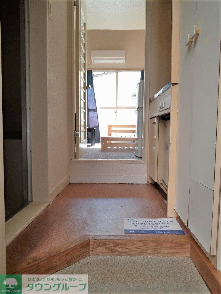 玄関　写真はイメージになります。