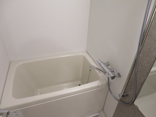 バス・シャワールーム　追い焚きあり