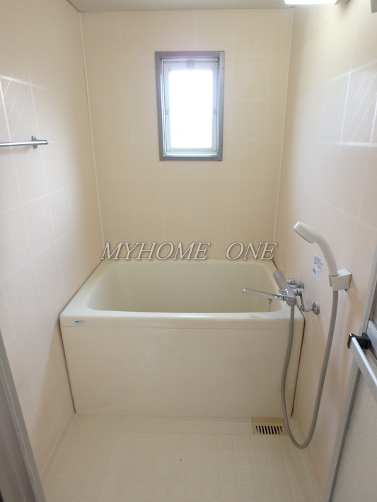 バス・シャワールーム　風呂