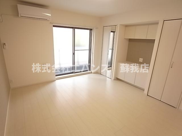 居室・リビング　ゆったり過ごせる居間です