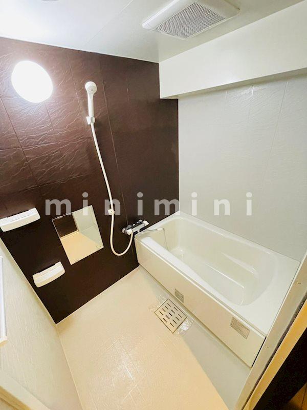 バス・シャワールーム　※写真は別号室のものですので現状優先とさせていただきます