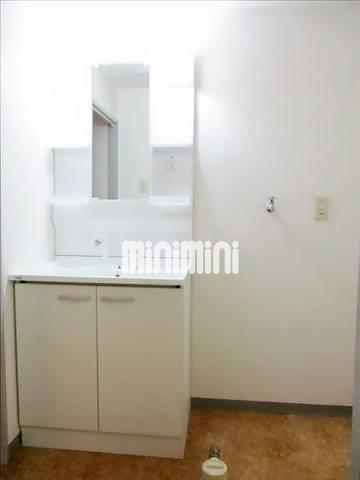 洗面設備　便利な洗髪洗面化粧台