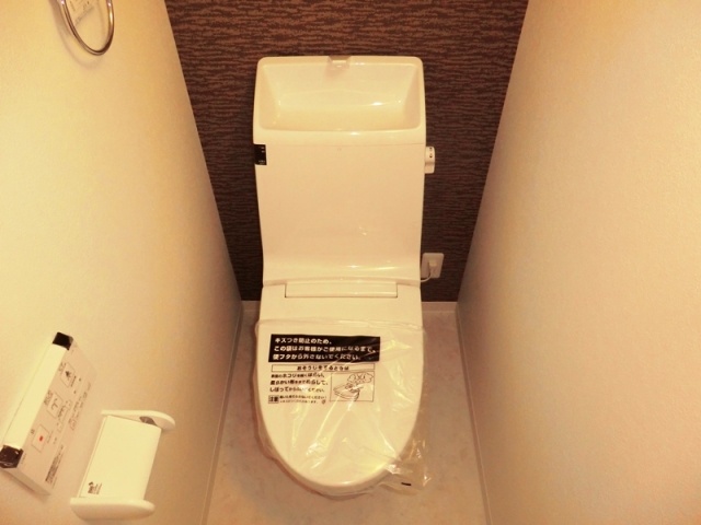 トイレ　温水洗浄便座つきでおすすめ！