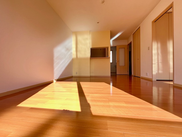 居室・リビング　南向き13.7帖のLDK