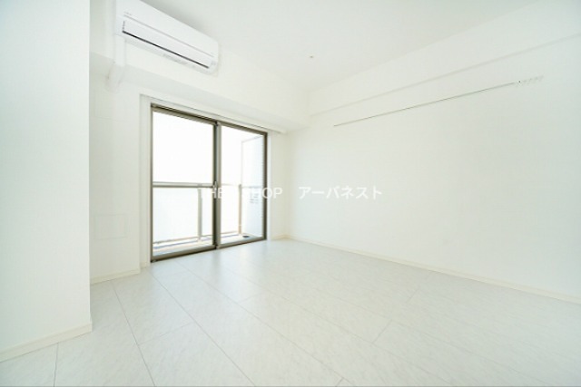 居室・リビング　洋室７.７畳！