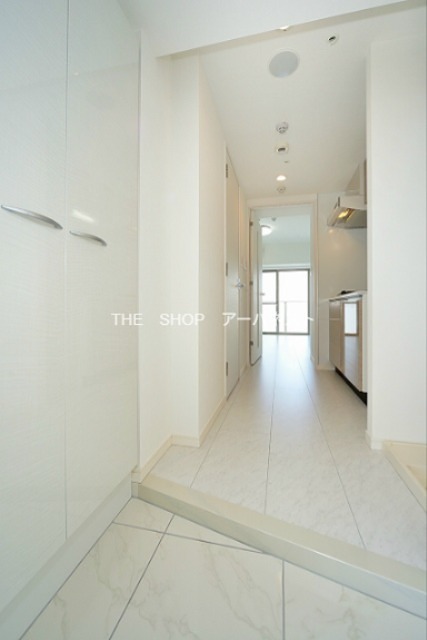 玄関　タイル貼りの玄関床