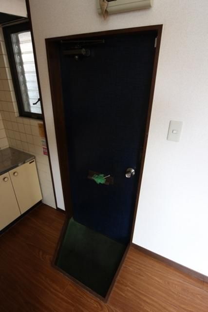 玄関　※別号室参考写真です※