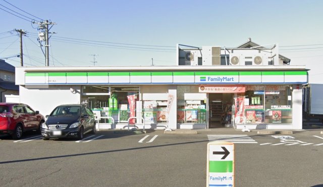 コンビニ　ファミリーマート　岐阜六条店（コンビニ）まで551m