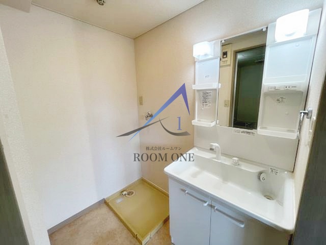 洗面設備　独立洗面台です。