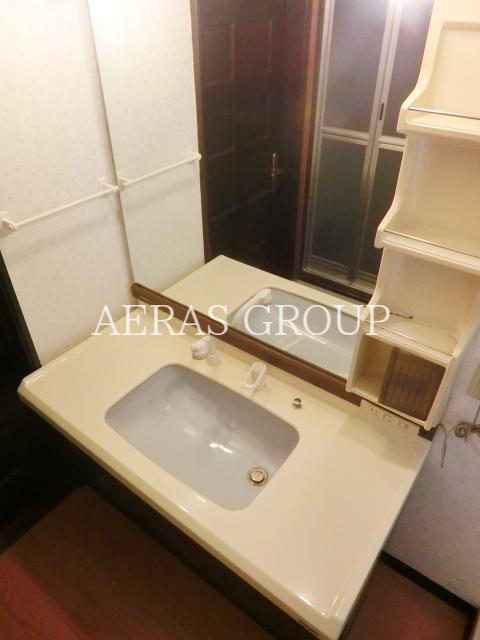 洗面設備　別部屋参考。