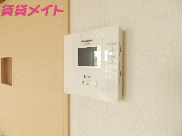 セキュリティ　同型参考写真です