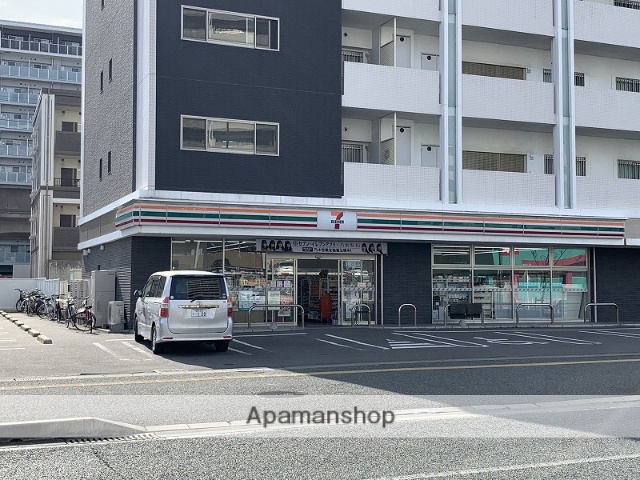 コンビニ　セブンイレブン（コンビニ）まで380m