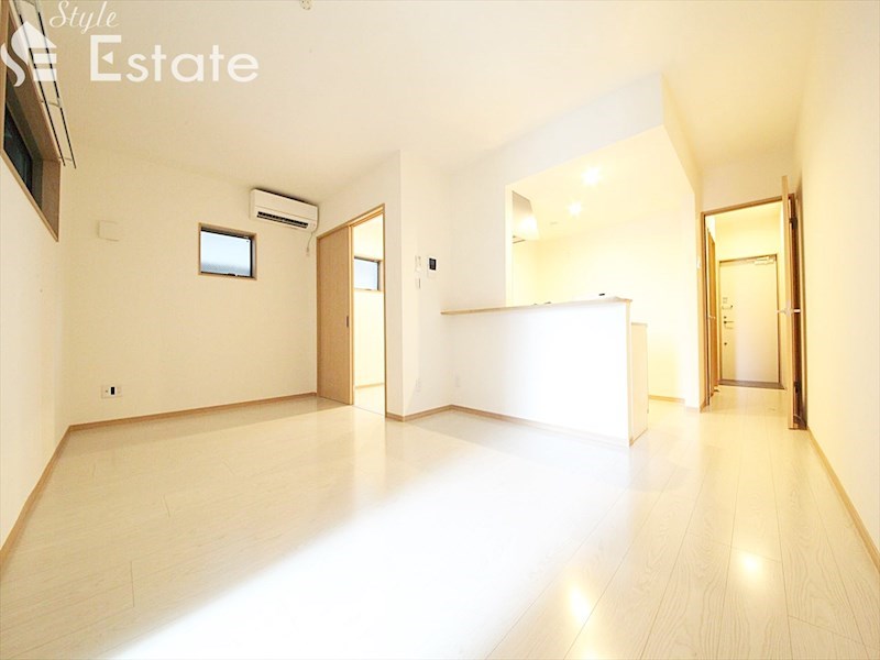 居室・リビング　内装