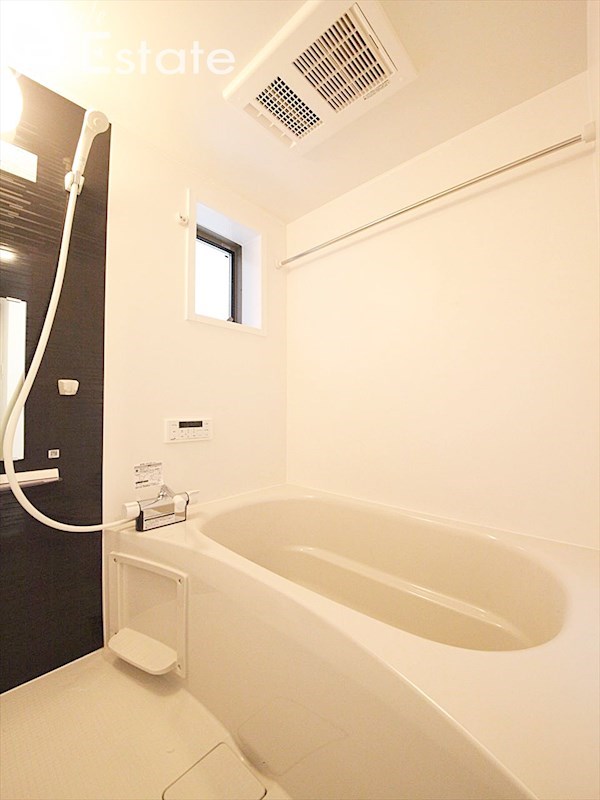 バス・シャワールーム　バスルーム