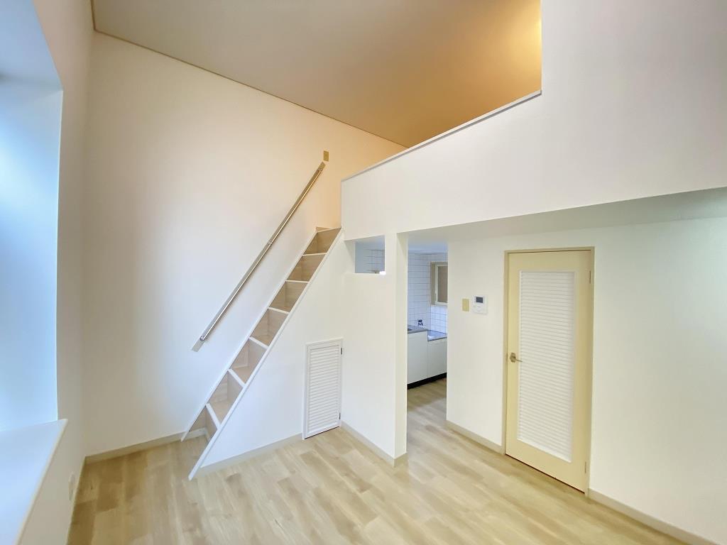 居室・リビング　7.3帖のお部屋です♪ロフト付き！