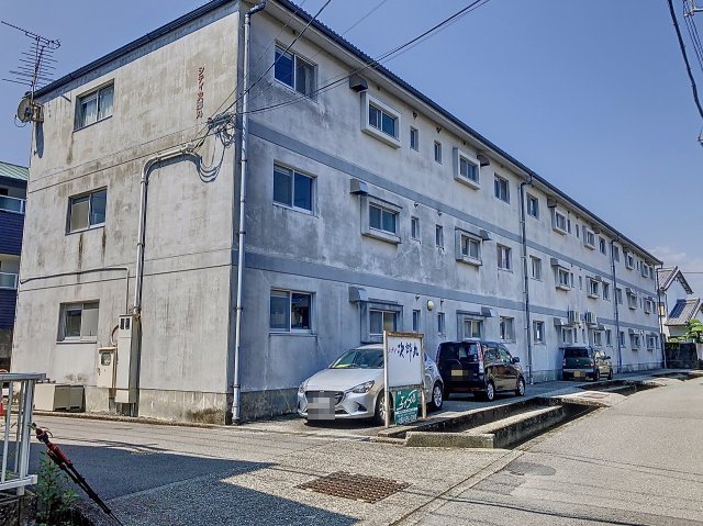 建物外観　2024年9月撮影