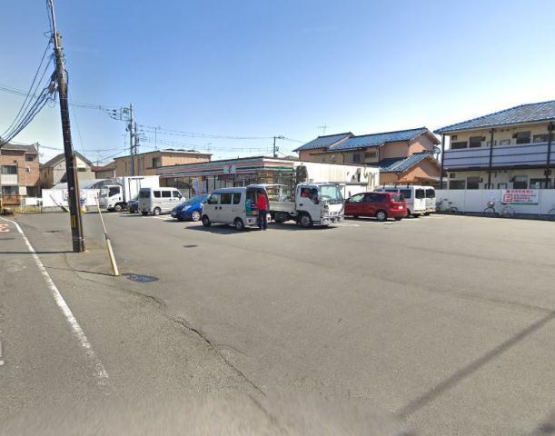 コンビニ　セブンイレブン（コンビニ）まで232m