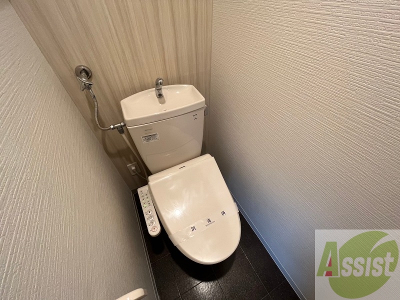 トイレ　トイレです。ウォシュレット付を探している方、おすすめです。