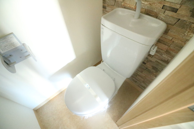 トイレ　洋式のトイレが入ってます。