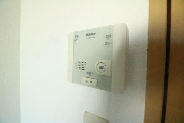 セキュリティ　安心のオートロック御座います。