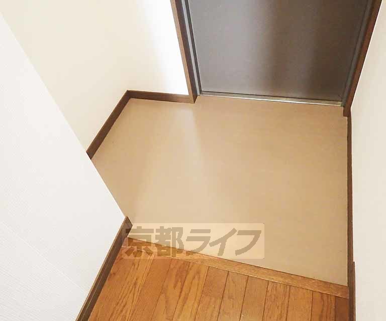 玄関　すっきりとした玄関です。