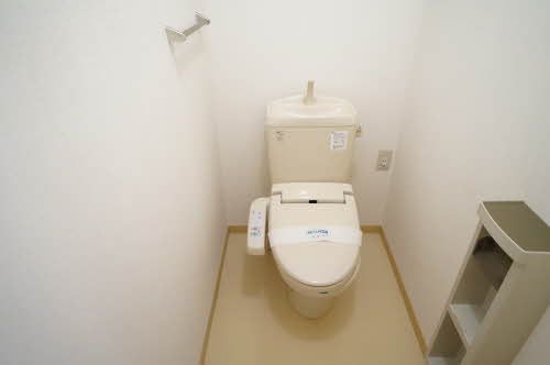 トイレ　シャワートイレ