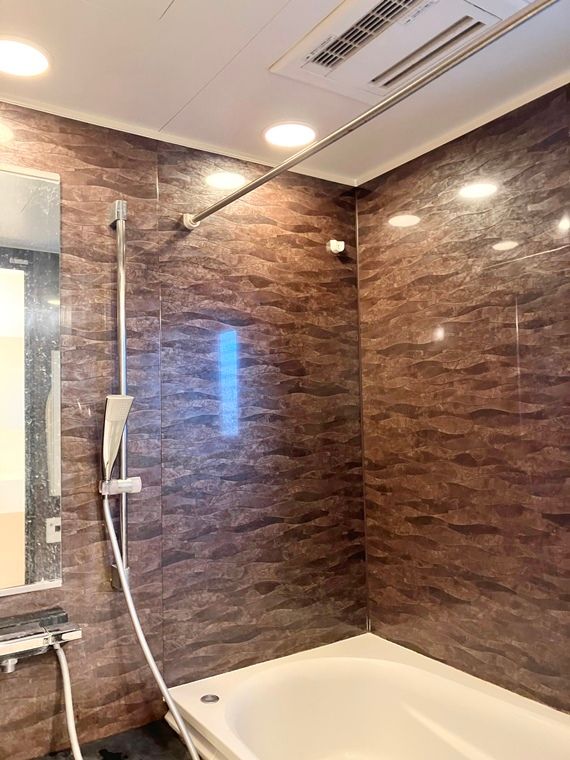 バス・シャワールーム