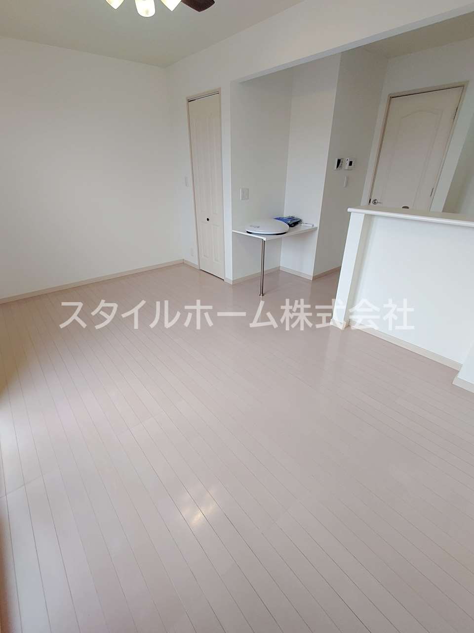 居室・リビング　別部屋写真です。