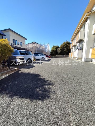 駐車場　別部屋写真です。
