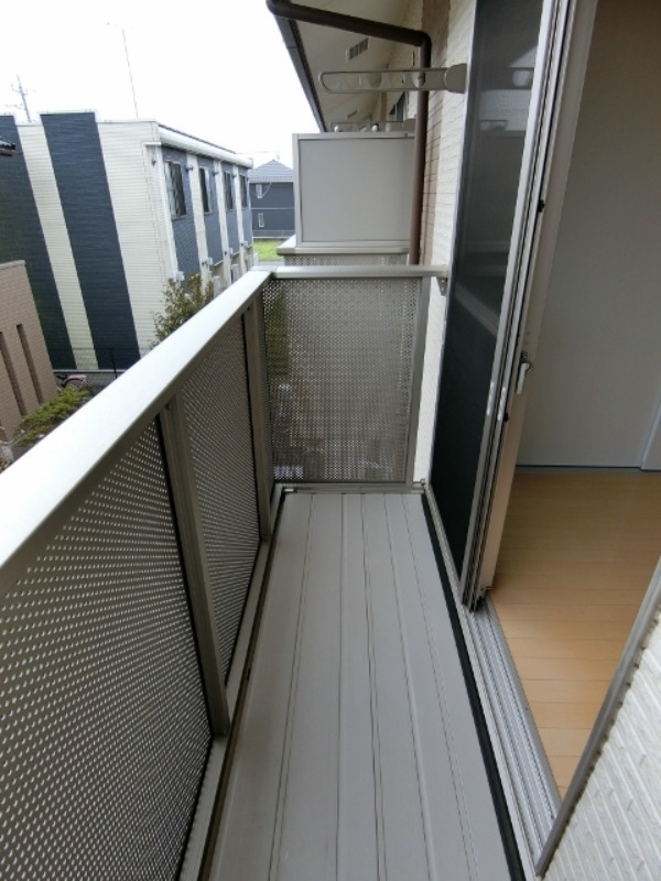 バルコニー　図面と現状に相違がある場合には現状を優先