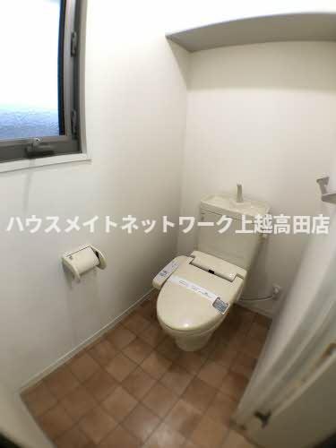 トイレ　温水洗浄暖房便座