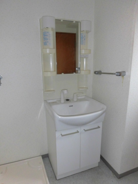 洗面設備　他号室の写真になります。