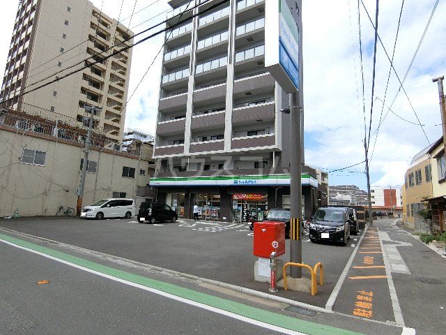 コンビニ　ファミリーマートおやま県庁前店（コンビニ）まで436m